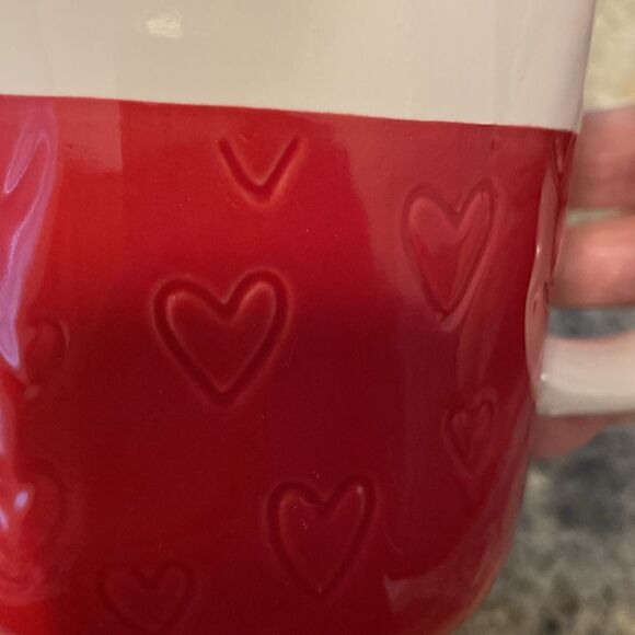NWT Rae Dunn XOXO 2 Color Hearts Valentine’s Day Coffee Mug Cup - Picture 4 of 11